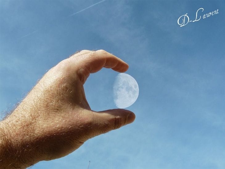 10 Incredible Examples of Funny Optical Illusions in Photos 4 D. Laurent