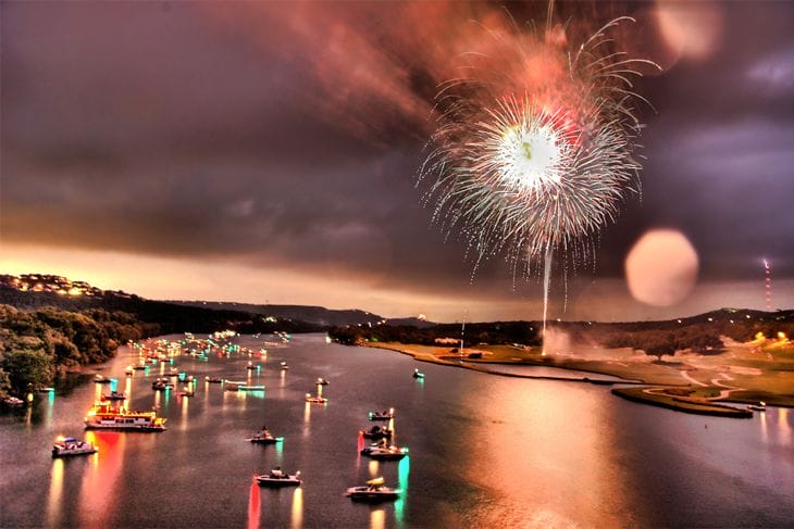 40 Amazing Examples of Firework Photography 9 Fireworks Photography
