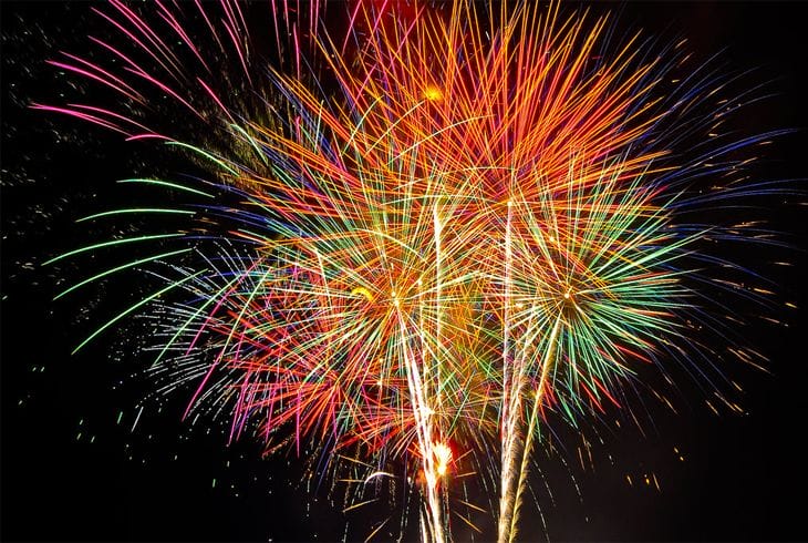 40 Amazing Examples of Firework Photography 34 Summer Fireworks