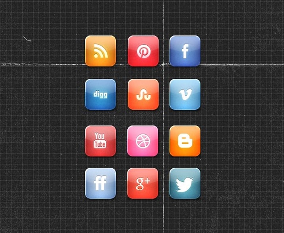 A Nice Glossy Free Social Media Icon Set