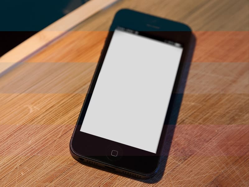 Free iPhone 5 photo mockup PSD