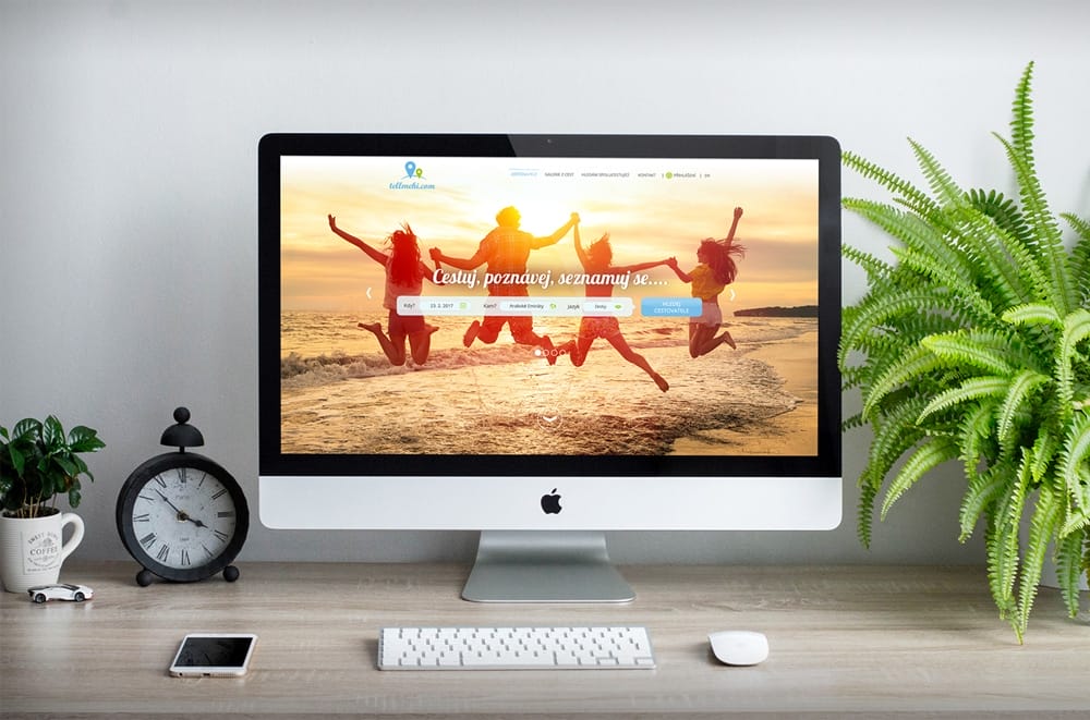 Free Apple iMac Mockup PSD