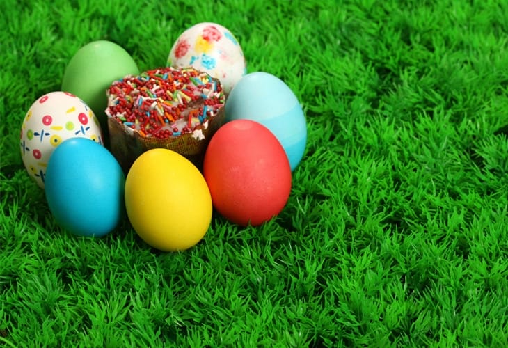 50 Beautiful Easter Wallpapers 48 Easter Eggs on Green Grass HD Wallpaper
