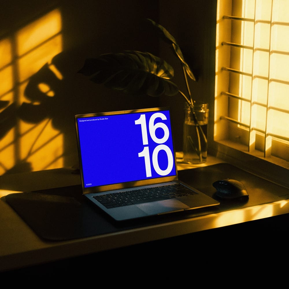 Free Laptop Screen Mockup PSD 1 Free Laptop Screen Mockup PSD