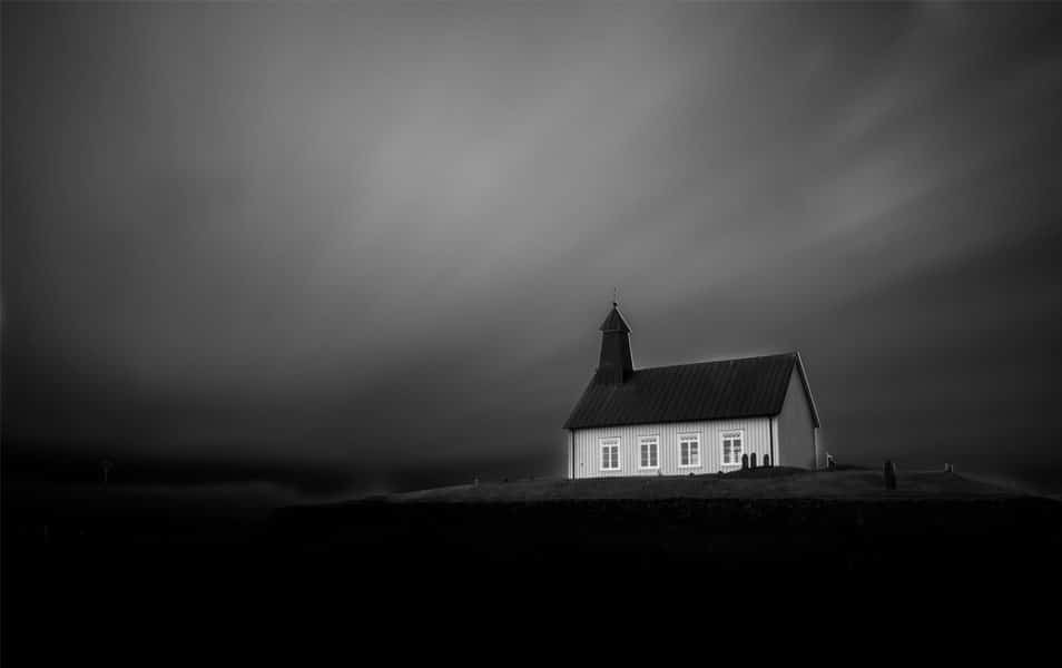 25 Best Monochromatic Black And White Photography