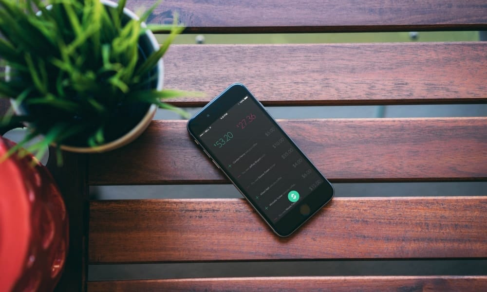 Free iPhone 6 Mockup PSD