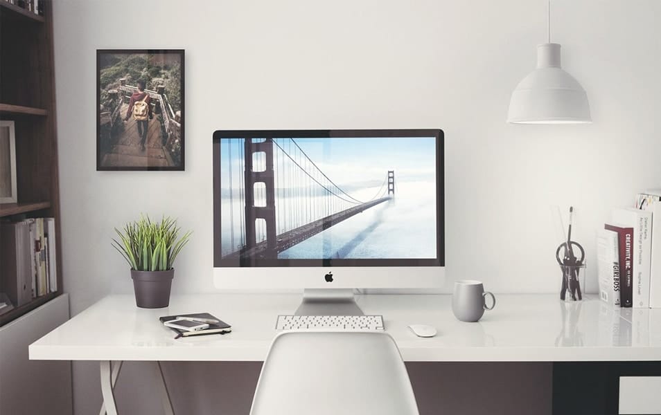 Free iMac 5k Retina 27-Inch Home Office Mockup