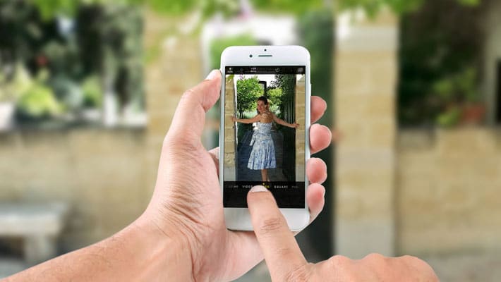 Free Apple iPhone 6S PSD Mockups