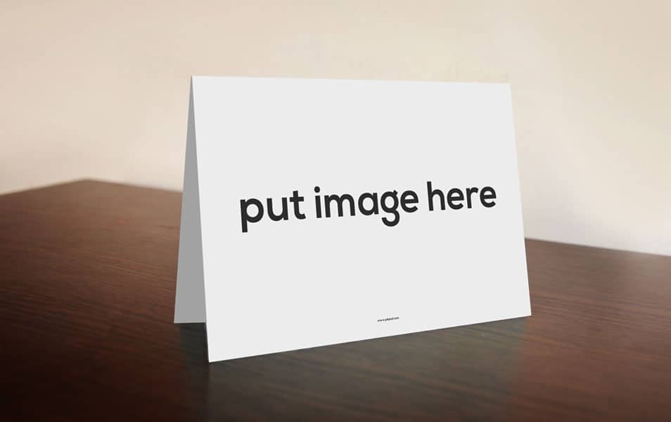 Free Desk Card Mockup PSD