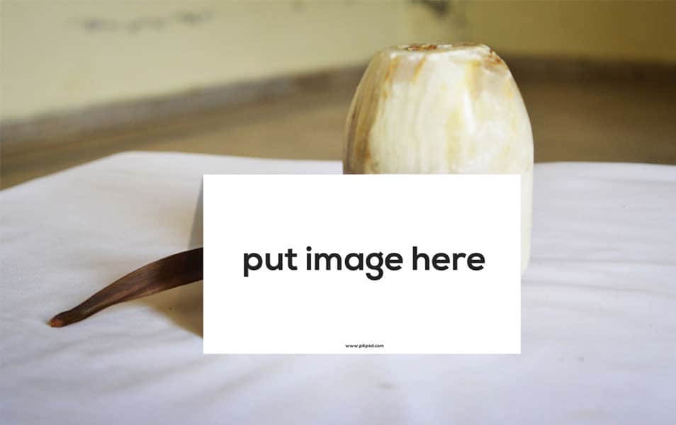 Free Vintage Business Card Mockup PSD