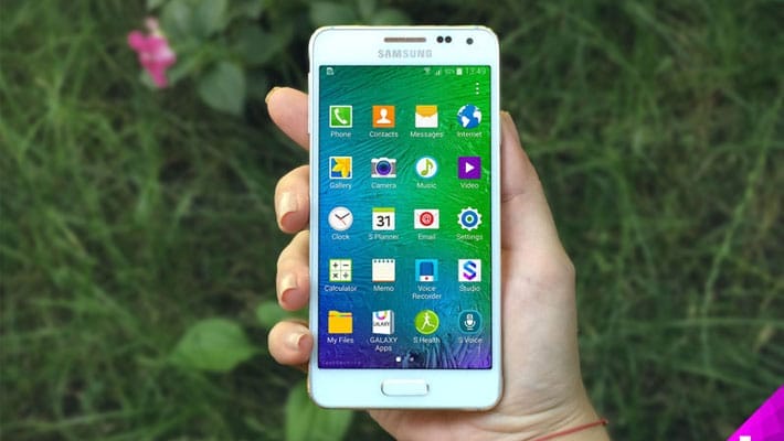 Samsung Galaxy Alpha Mockup