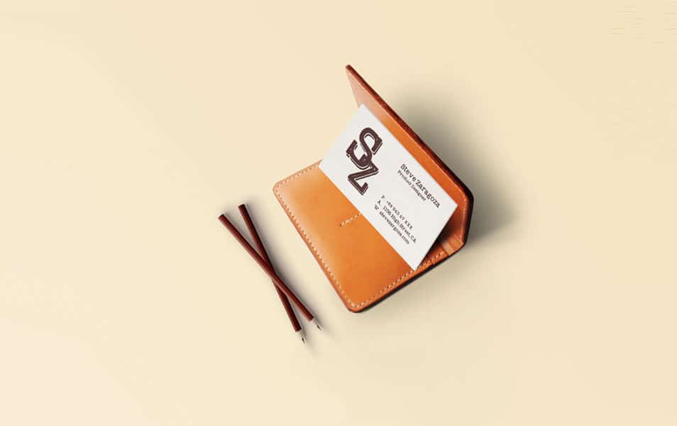 Vintage/Retro Business Card Mockup PSD