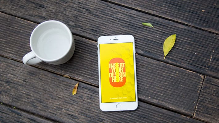 Zero – Free iPhone 6 PSD MockUps Template