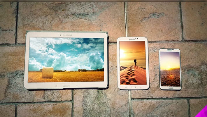 3 Samsung Devices Mockup