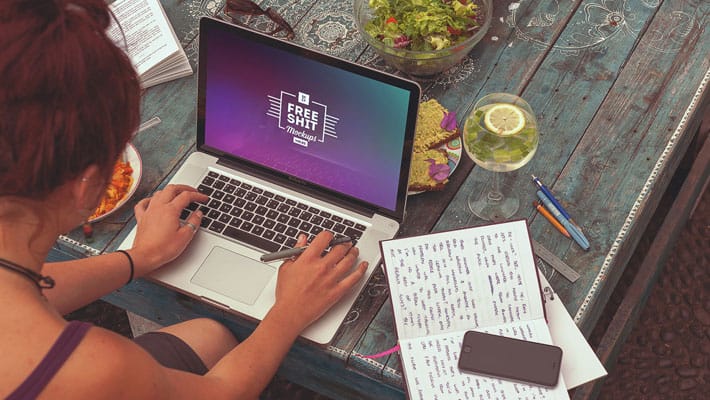 8 Free Hi-Res iPhone & MacBook Mockups