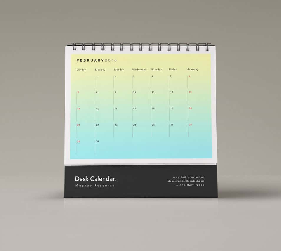 Desk PSD Calendar Mockup