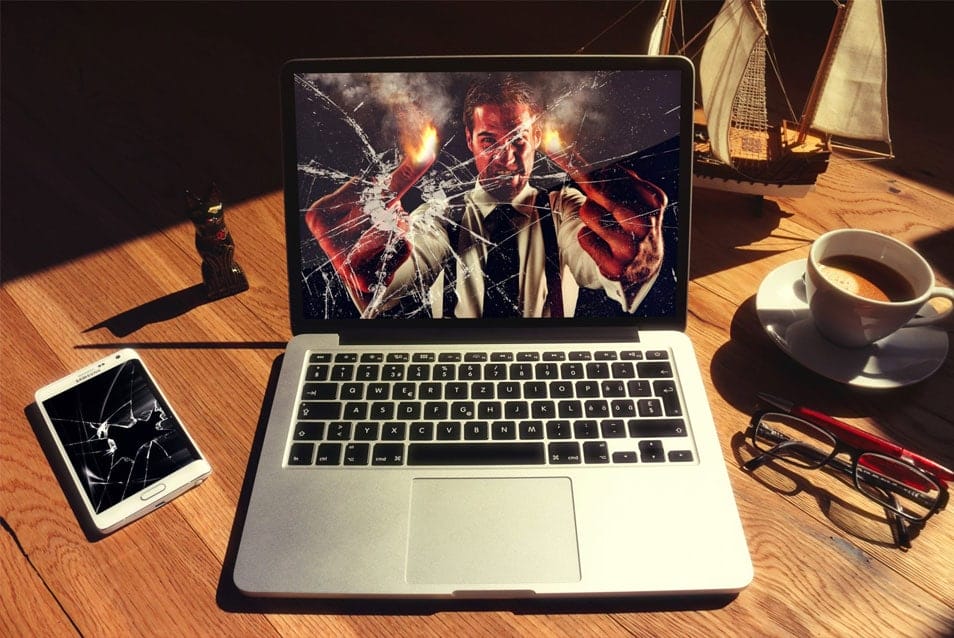 Free Photoshop MacBook Mockup