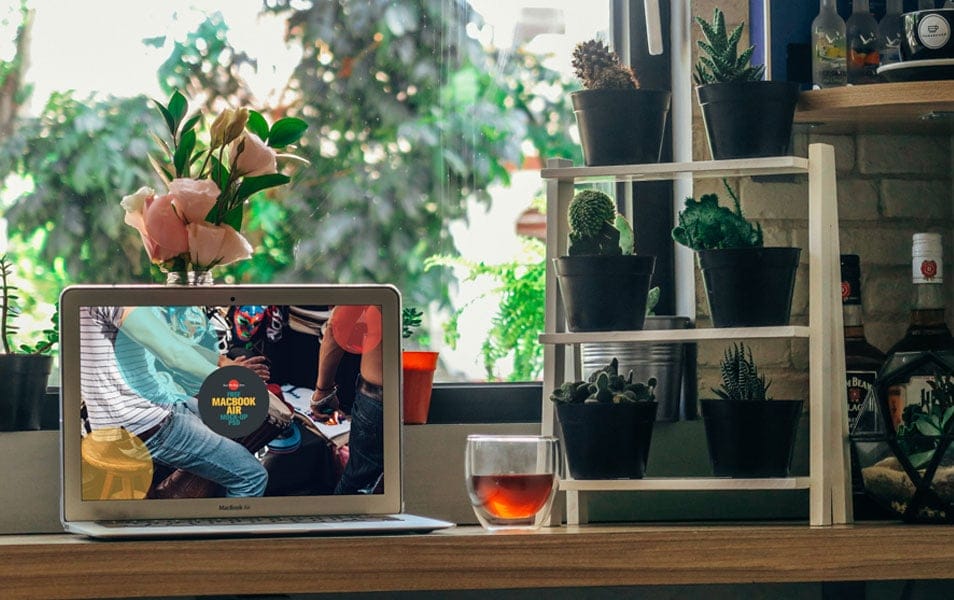 Free Beautiful MacBook Air Mock-up PSD