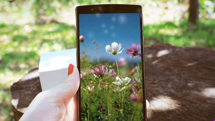 LG G3 Smartphone Floral Mockup
