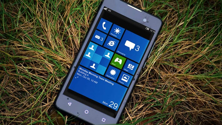 Free Smartphone UI Mockup PSD Display