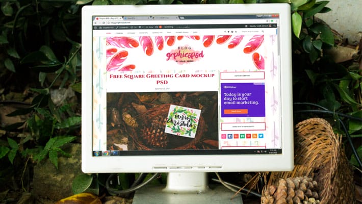 Crafty Vintage Free Monitor Screen Mockup PSD