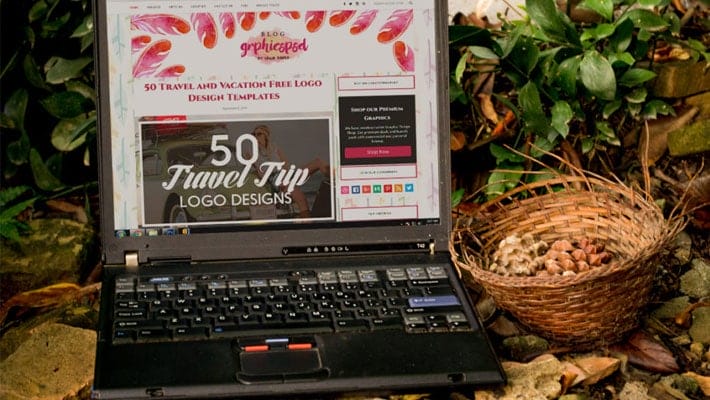 Free Vintage Laptop Mockup PSD