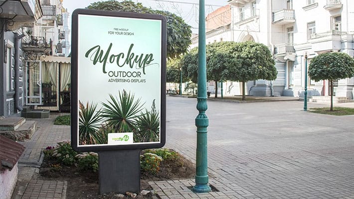 2 Free Outdoor Advertising Displays PSD MockUps in 4k