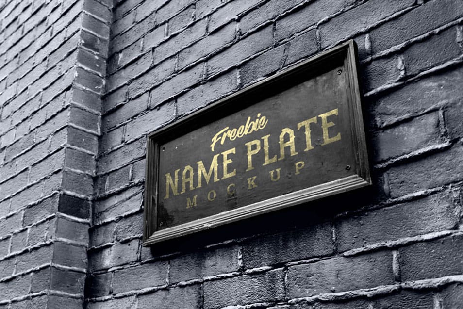 Free Outdoor Wall Mount Name Plate / Logo Mockup PSD