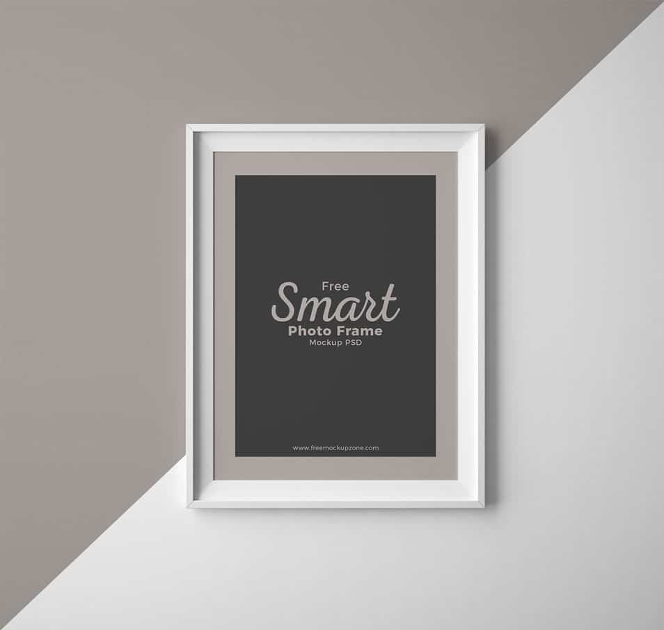 Free Smart Photo Frame Mockup PSD