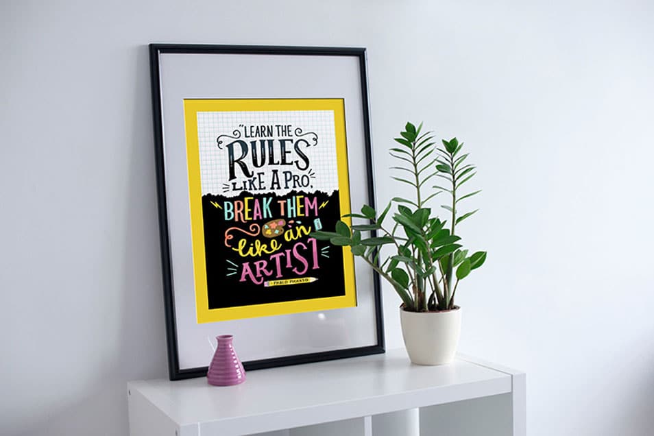 Free Premium Photo Frame Mockup PSD