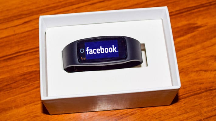 Free Smart Gear Wristwatch PSD Mockup