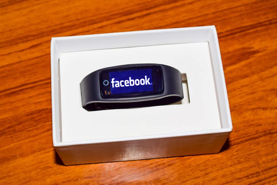 Free Smart Gear Wristwatch PSD Mockup