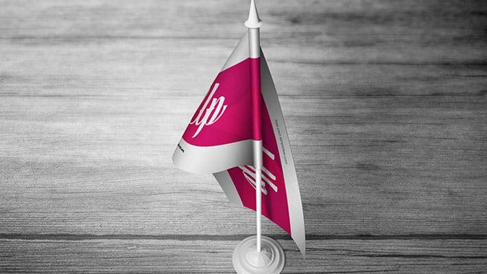3 Free Desk Flag Mock-ups in PSD