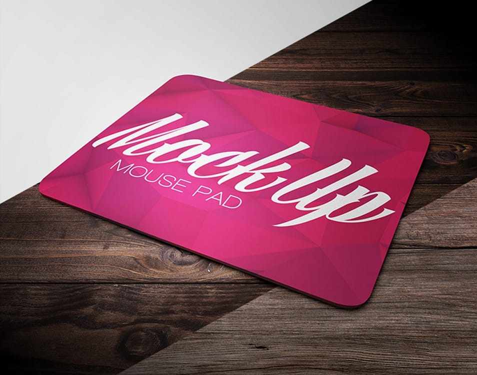 Free Mouse Pad Mock-up in PSD