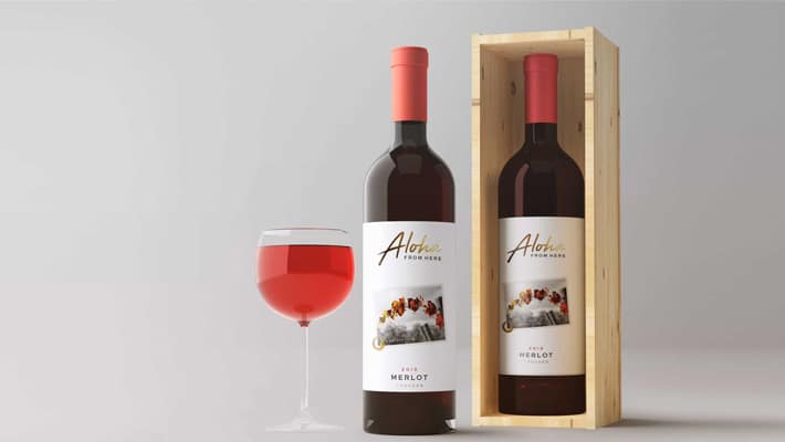 Free Open Box Wine Label Mockup