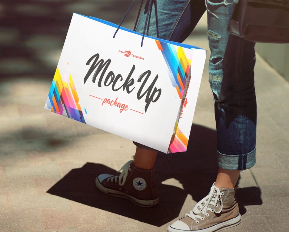 Free Package Mock-up in PSD