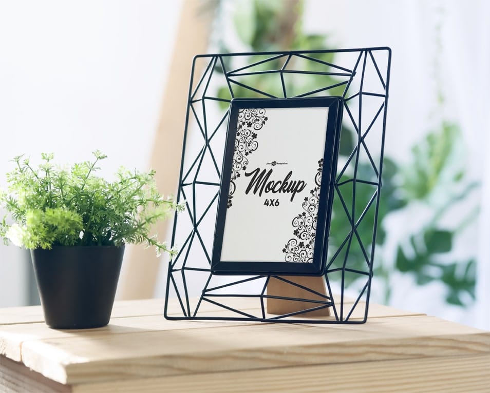 Free Frame Mock-up in PSD