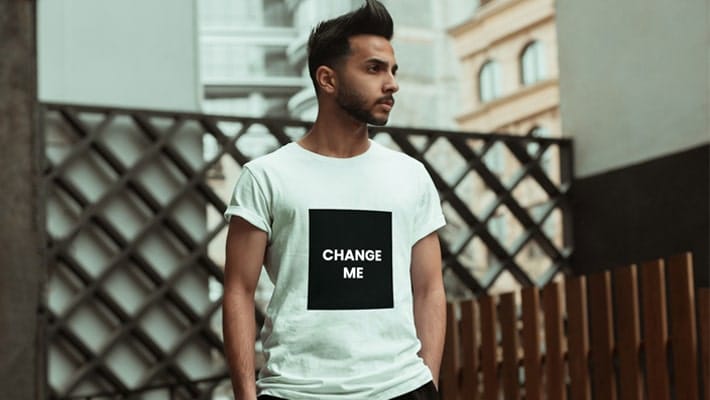 Model T-shirt PSD Mockup
