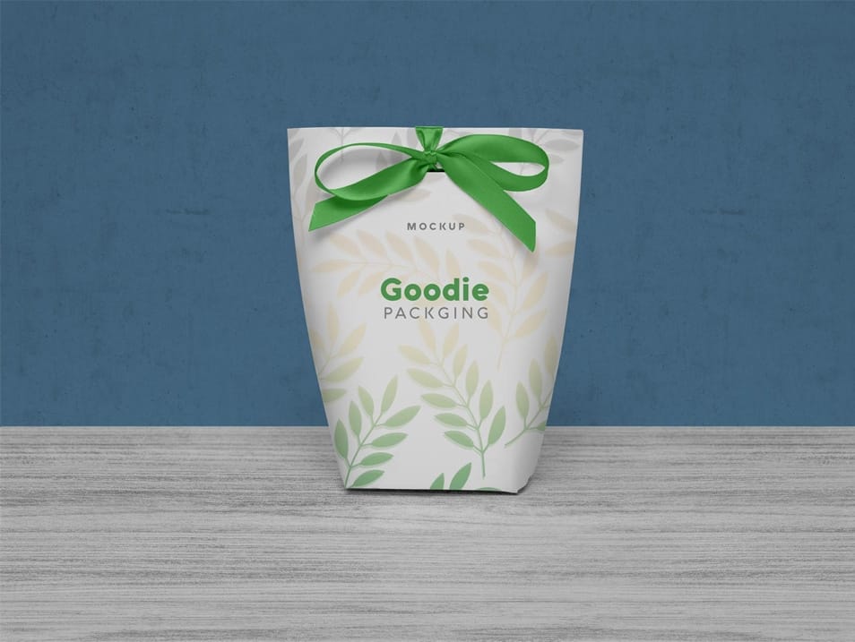 Free Candy / Goodie Bag Packaging Mockup PSD