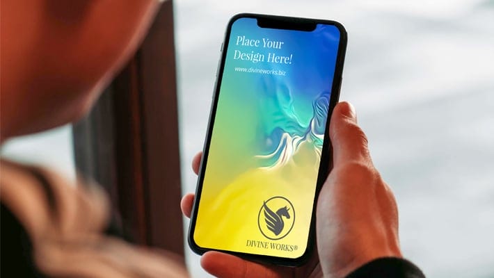 Free iPhone XR Mockup