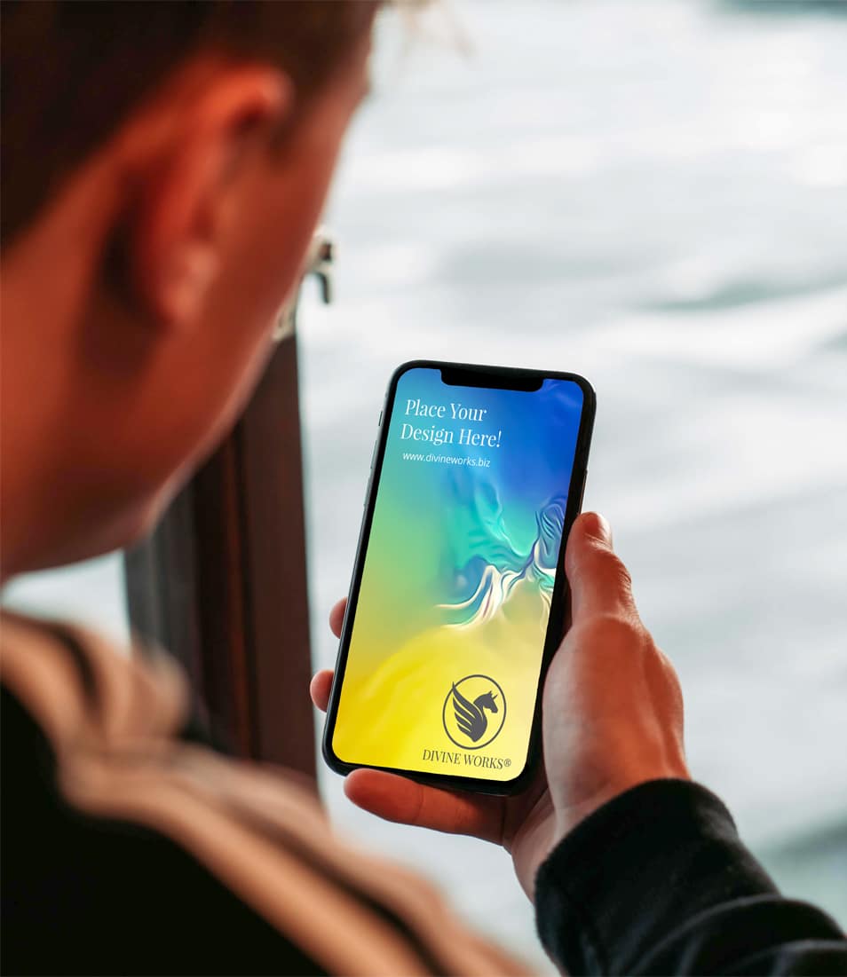 Free iPhone XR Mockup