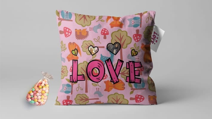 Single love Pillow Mock-up