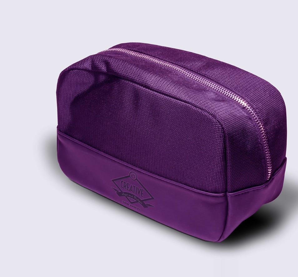 Free Leather Bag Mockup PSD