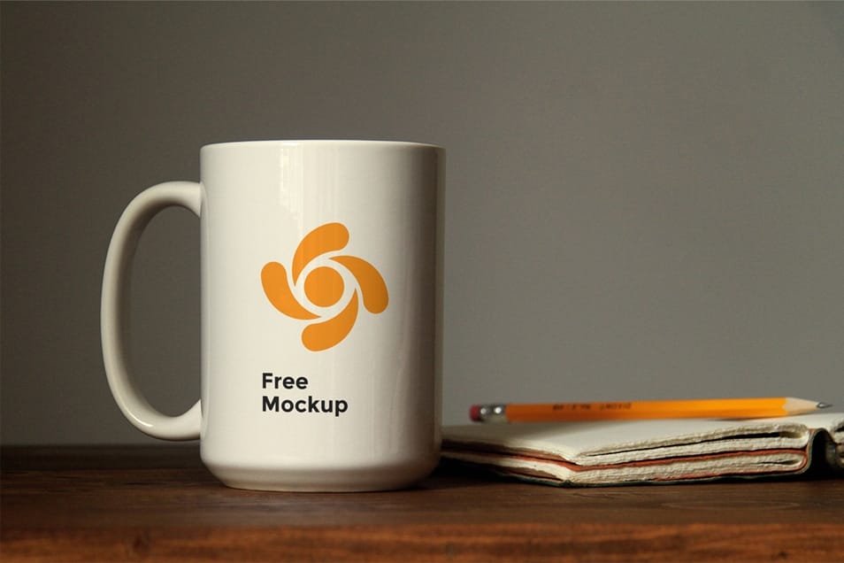 Mug Mockup on Table