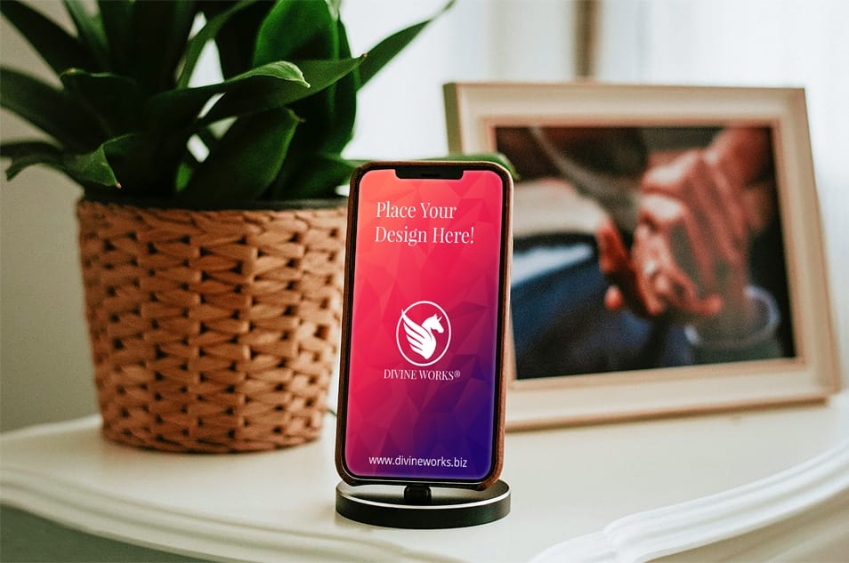 Free iPhone XS Mockup