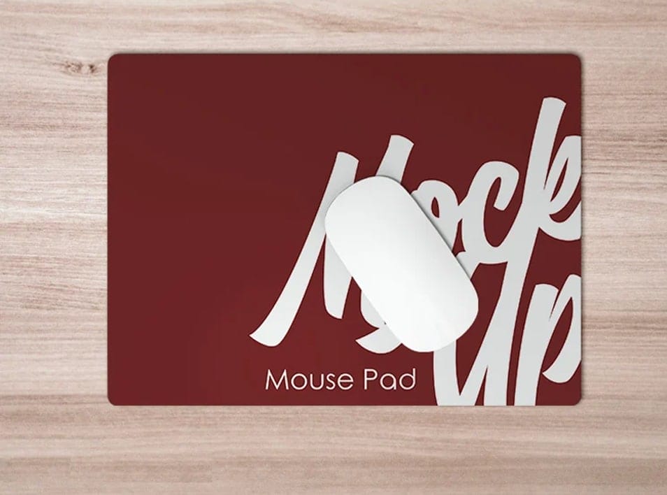 Free Mouse Pad Mock-up in PSD