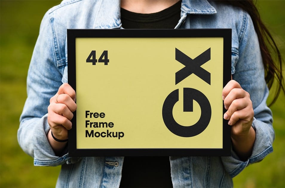 Horizontal Frame PSD Mockup