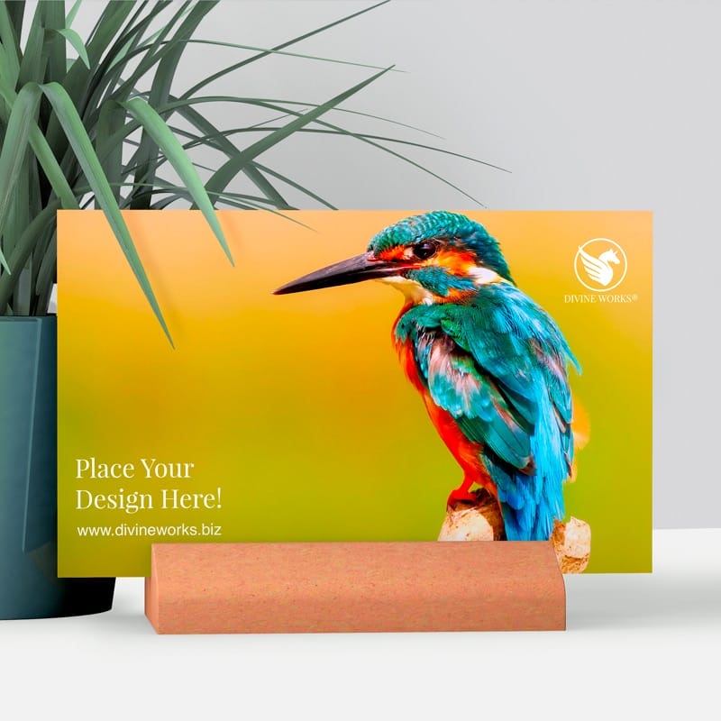 Free Docked Greeting Card Mockup PSD