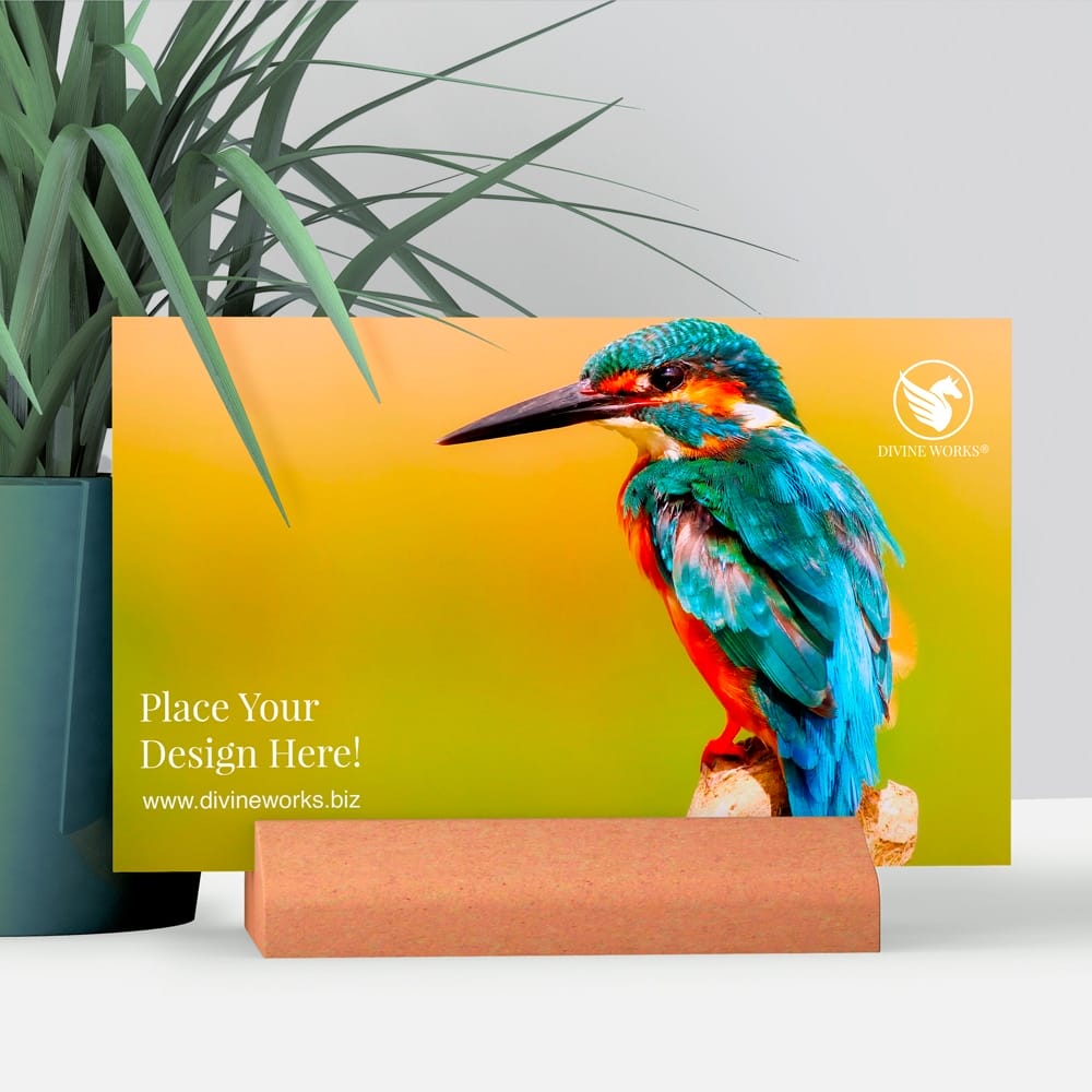 Free Docked Greeting Card Mockup PSD