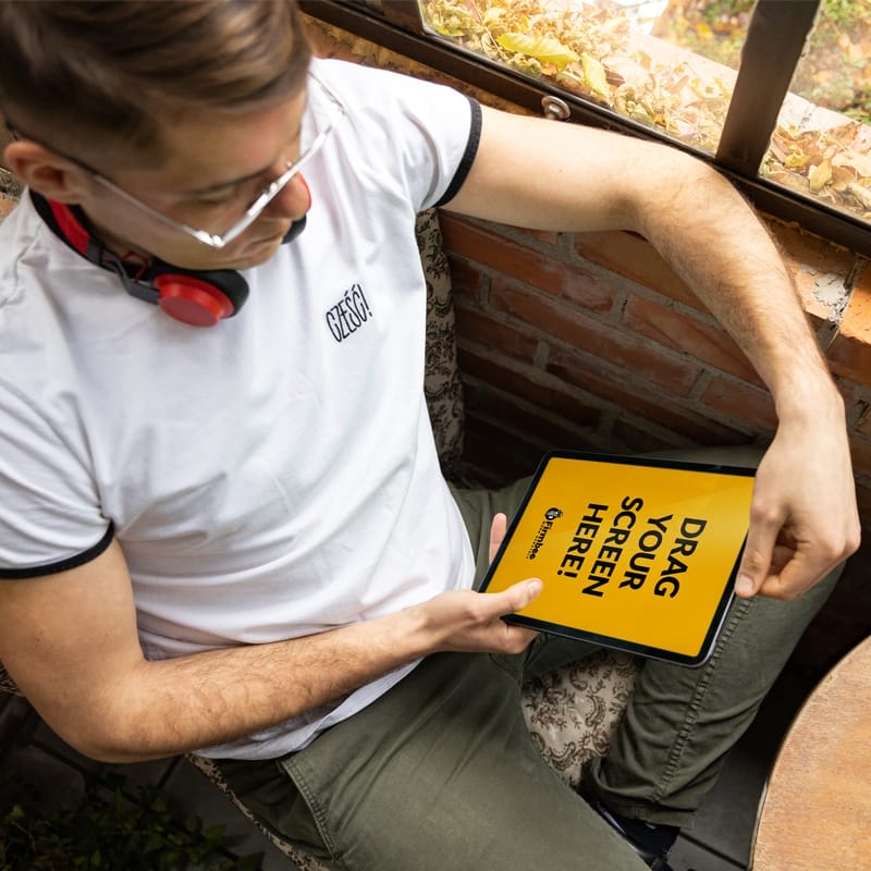 Apple iPad Air Free Mockup PSD